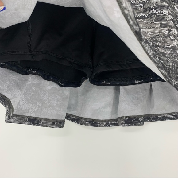 Lululemon Pace Rival in Masked Lace Print Mini Athletic Skort Size 4 - Picture 4 of 10